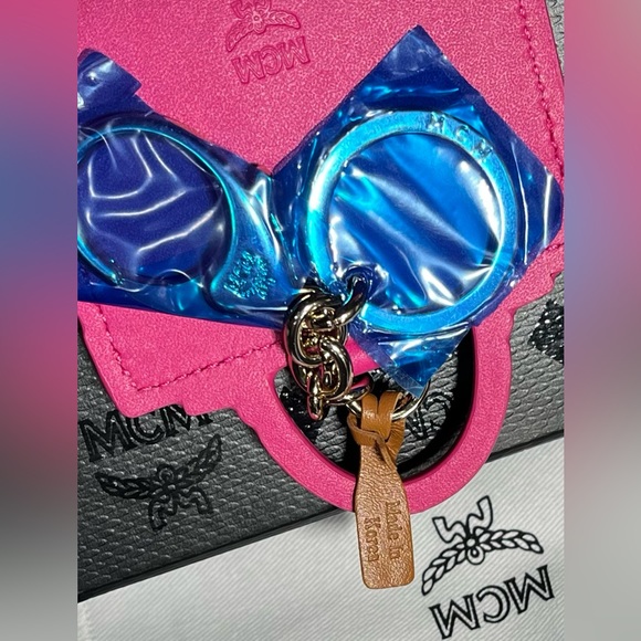 MCM New Visetos Mini Patricia Key Charm (Bag Jewelry π) includes box - Picture 4 of 7